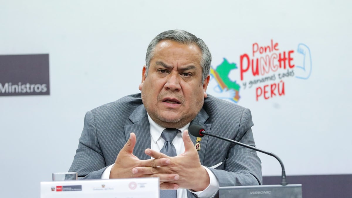 En conferencia de prensa, elogió el trabajo de la Policía Nacional y las Fuerzas Armadas en el resguardo de la seguridad durante las manifestaciones.