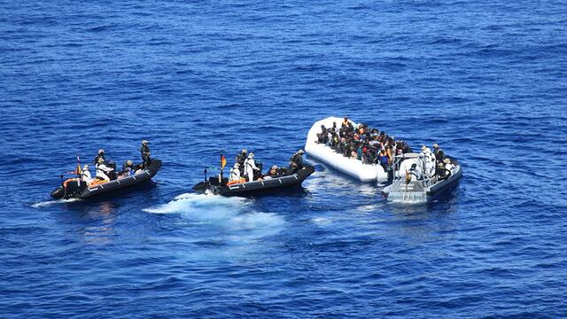 Alertan que puede haber 100 desaparecidos en el mar tras naufragio en Libia