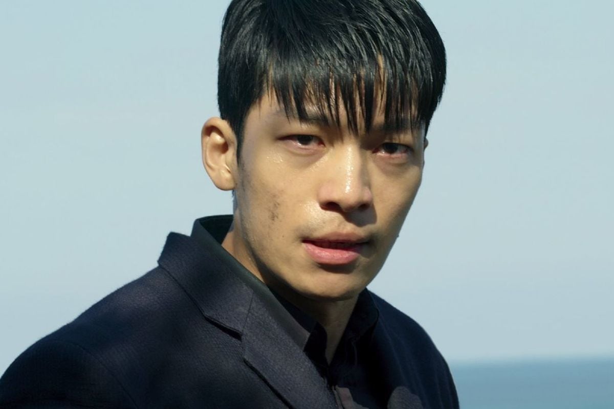 Wi Ha-Joon interpreta a Hang Jun-Ho, un oficial de la policía que está investigando la desaparición de su hermano (Foto: Netflix)