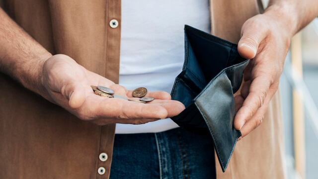 ¿Trabajas en Estados Unidos y te pagan menos que el salario mínimo? Esto es lo que puedes hacer
