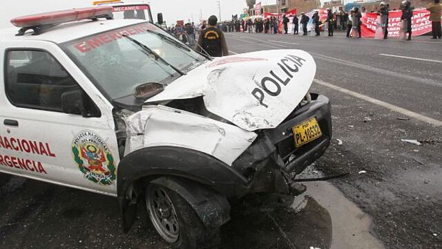 Trujillo: un policía muerto dejó el choque entre un patrullero y un bus