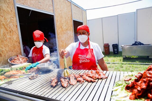 En "Perú, mucho gusto", también encontrarán clásicos criollos como los anticuchos.