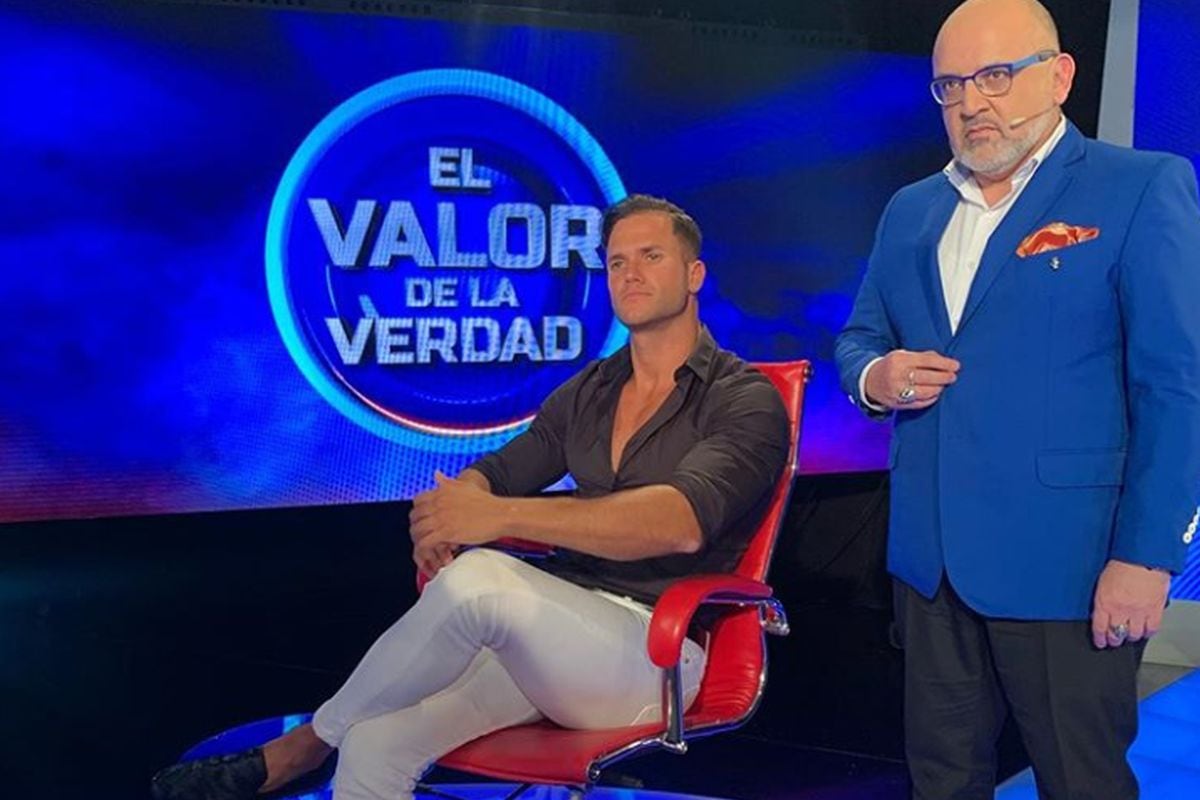 Fabio Agostini junto a Beto Ortiz durante su participación en "El valor de la verdad". (Foto: Instagram)