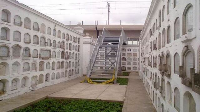 Metro de Lima: esta es la escalera que conecta al cementerio