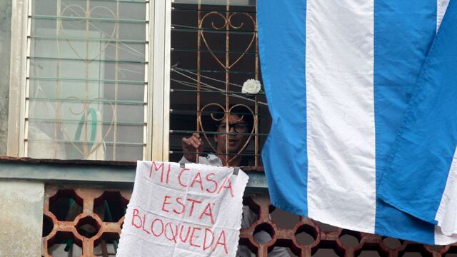 Protestas en Cuba: Yunior García, el líder de la marcha opositora, permanece sitiado en su casa y bajo vigilancia