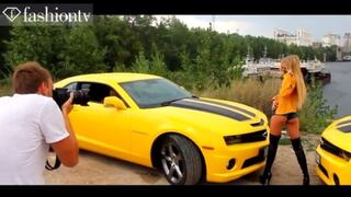 VIDEO: Espectaculares modelos junto a un Chevrolet Camaro 
