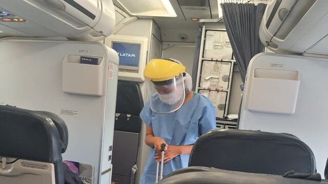 Congresista Carmen Omonte denuncia falta de protocolos sanitarios en vuelos nacionales