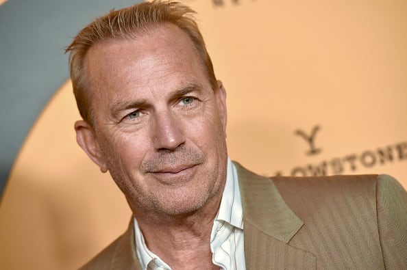 Kevin Costner denunció que su expareja Christine Baumgartner se niega a abandonar su mansión (Foto: AFP)
