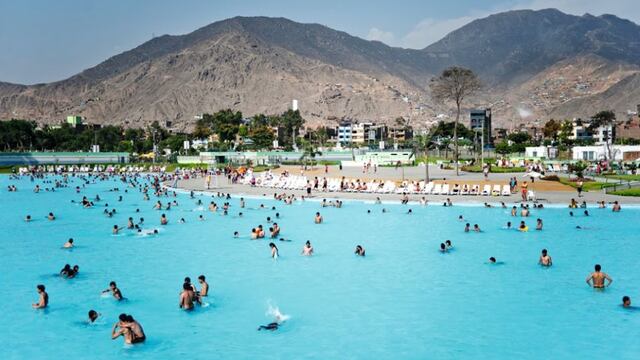 Un día en la piscina más grande del Perú [FOTOS]