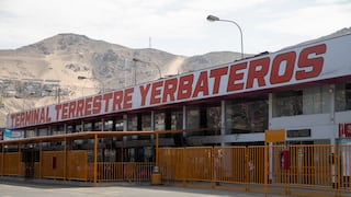 Terminales Yerbateros y Atocongo lucen cerrados debido al paro de transportistas de carga | VIDEO