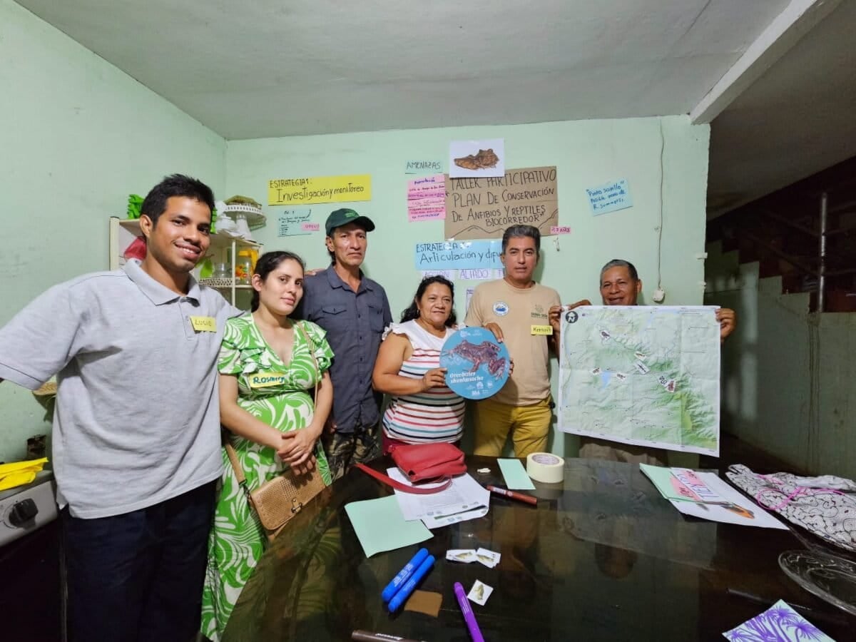 Socios locales, durante un taller participativo sobre el Plan de conservación de anfibios y reptiles del Biocorredor Bosques de Vaquero. Foto: cortesía Nature Conserv’Action Perú