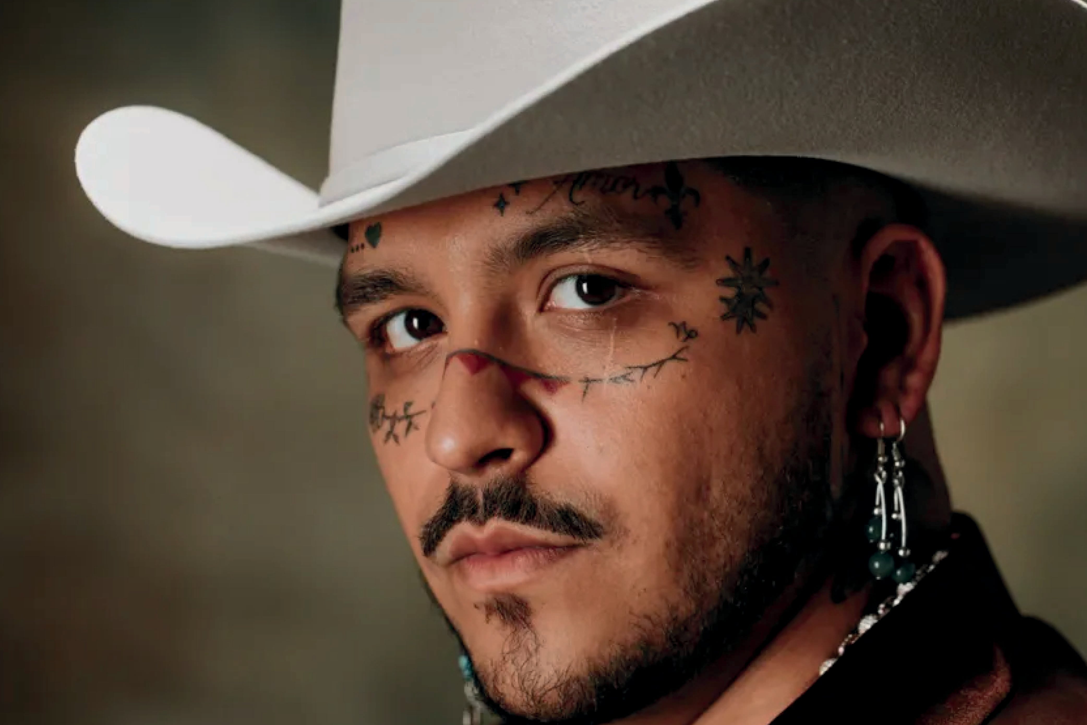 El cantante mexicano se convirtió en padre de la mano de la rapera argentina Cazzu (Foto: Sony Music)