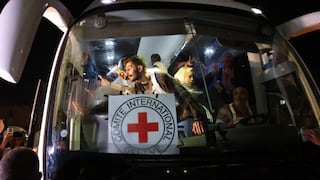 Rehenes liberados están en poder de la Cruz Roja rumbo a Egipto, afirma gobierno israelí