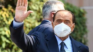 Italia: Silvio Berlusconi está hospitalizado desde el lunes en Milán