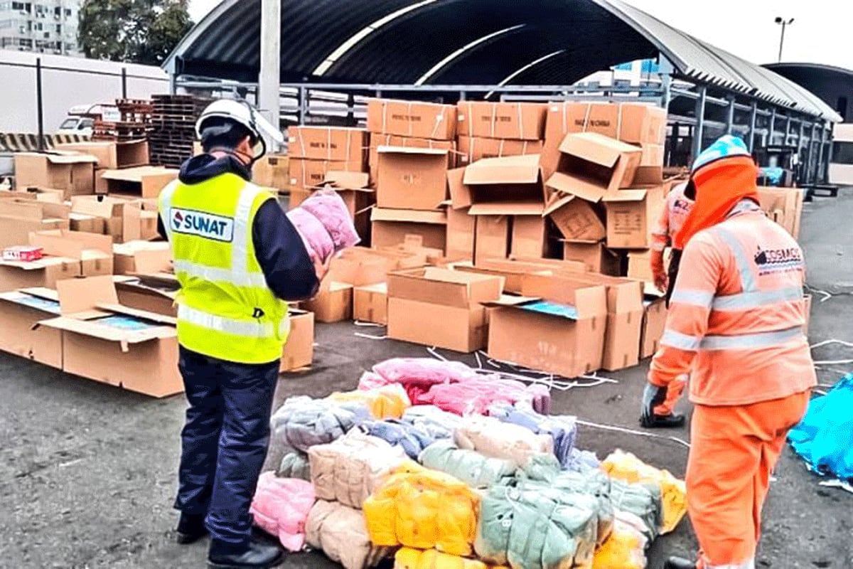 Los empresarios encuestados señalan que las principales afectaciones se dan por la adulteración y la subvaluación de productos. Foto: GEC.