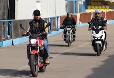 Irán autoriza formalmente a las mujeres a conducir motocicletas