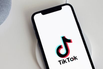 TikTok anuncia la compra directa a marcas sin salir de la ‘app’ y un chatbot con IA que recomienda productos