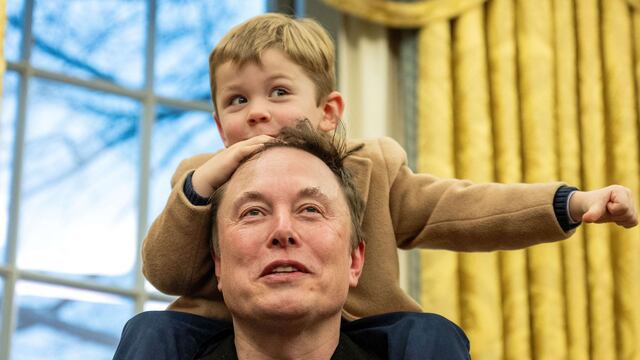 Elon Musk: por qué el millonario lleva a sus hijos varias veces al trabajo