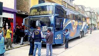 Asaltan dos buses en la ruta Andahuaylas - Ayacucho