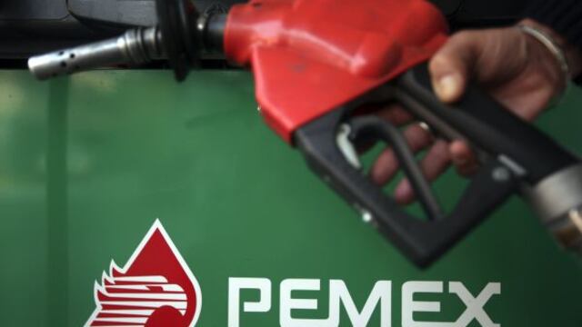 Peña Nieto propone abrir el sector petrolero mexicano a los privados