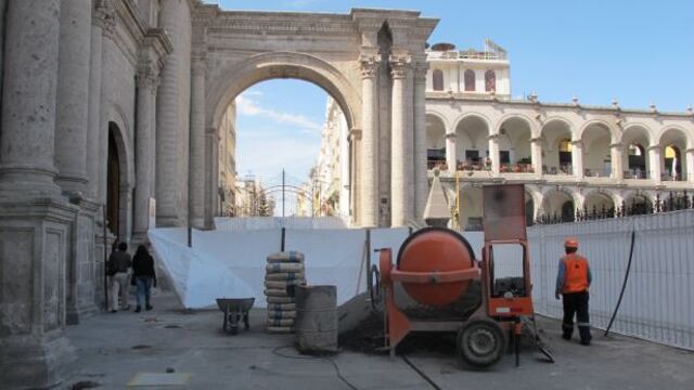 Atrio de la Catedral de Arequipa tendrá nuevas piezas de mármol