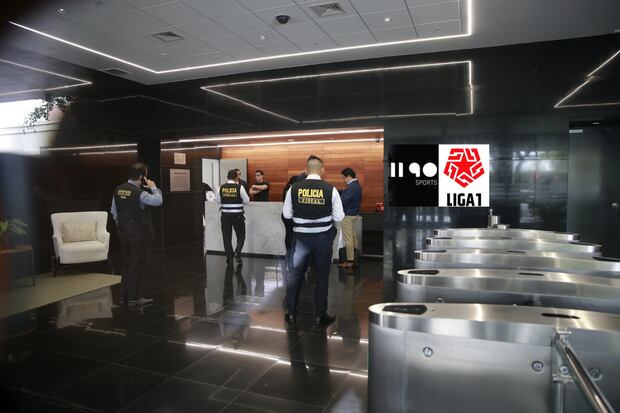 Allanan oficinas de 1190 Sports en San Isidro en el marco de las investigaciones contra Agustín Lozano. Foto: Allen Quintana.