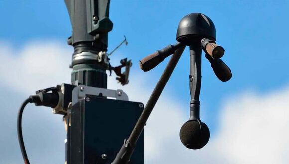 Los radares cuentan con cámaras que pueden detectar la placa y sancionar con multas. (Foto: somoselectricos.com)