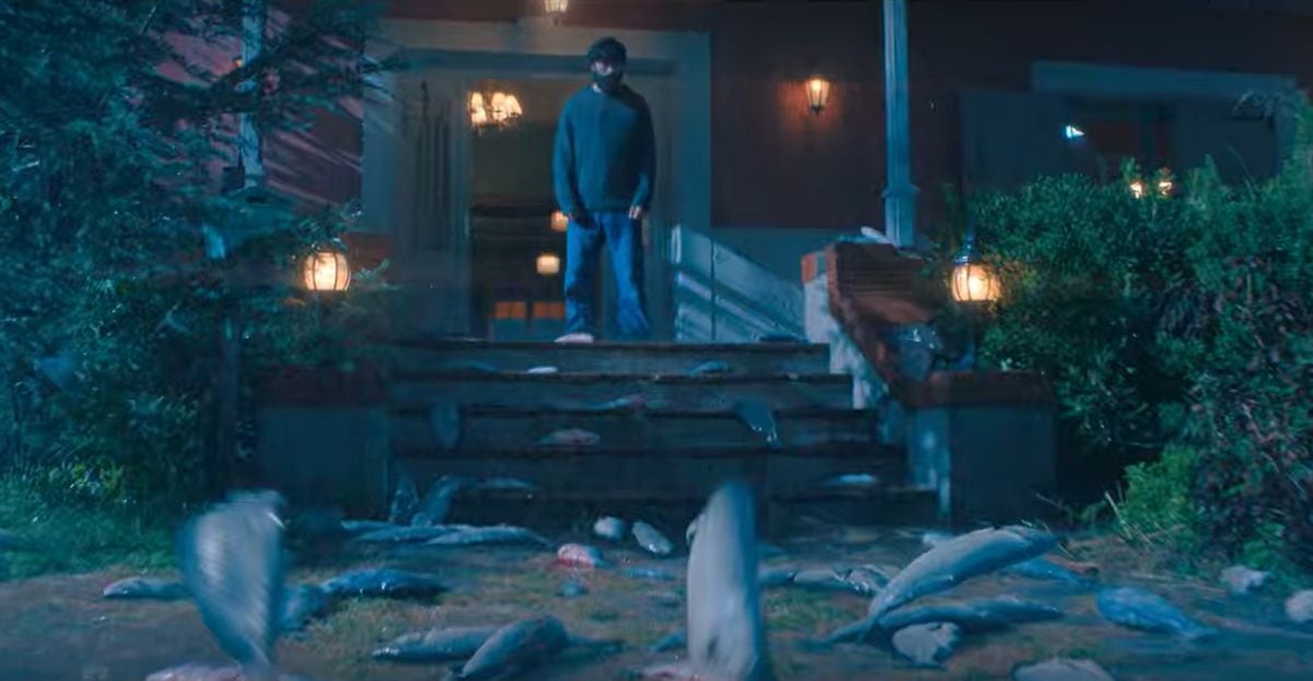 El día en el que Álex aseguró que iba a llover peces en “La última noche en Tremor” (Foto: Acantilado Studio / Sospecha Films)