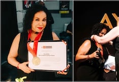 Eva Ayllón recibe Medalla de Honor de la Cultura durante la segunda función de “Con guitarra y cajón”