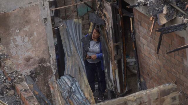 Barrios Altos: incendio que consumió tres viviendas al parecer fue provocado