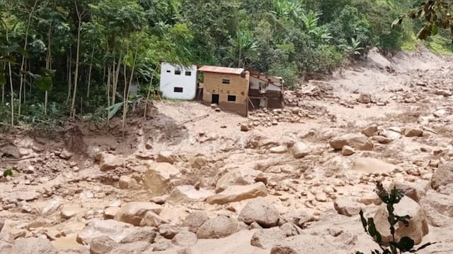 Piura: Mujer muere tras quedar sepultada por los huaicos producidos por intensas lluvias