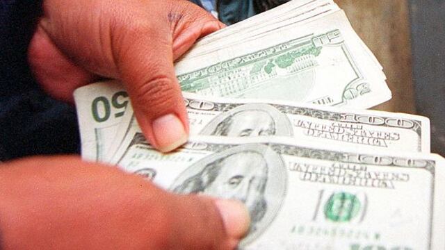 El dólar retoma su alza y alcanza un nivel de S/.2,787