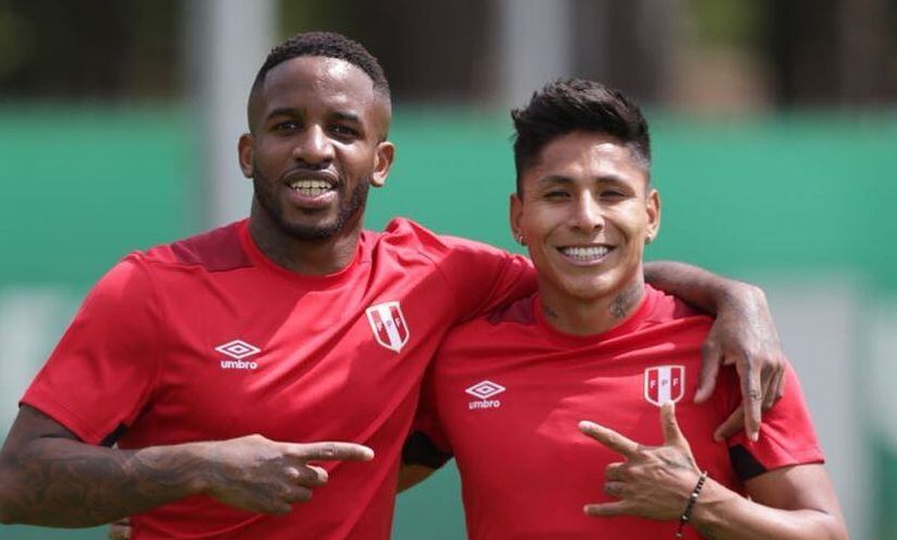 “Quizás algunos momentos que ha pasado en la selección, inconvenientes, pero le suele pasar a cualquier jugador”, agregó.