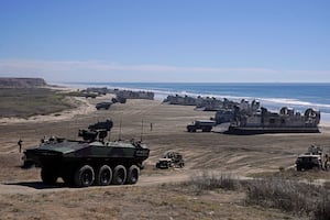 ¿Cuenta regresiva para Irán?: Así es el plan de EE.UU. para una incursión terrestre contra blancos estratégicos