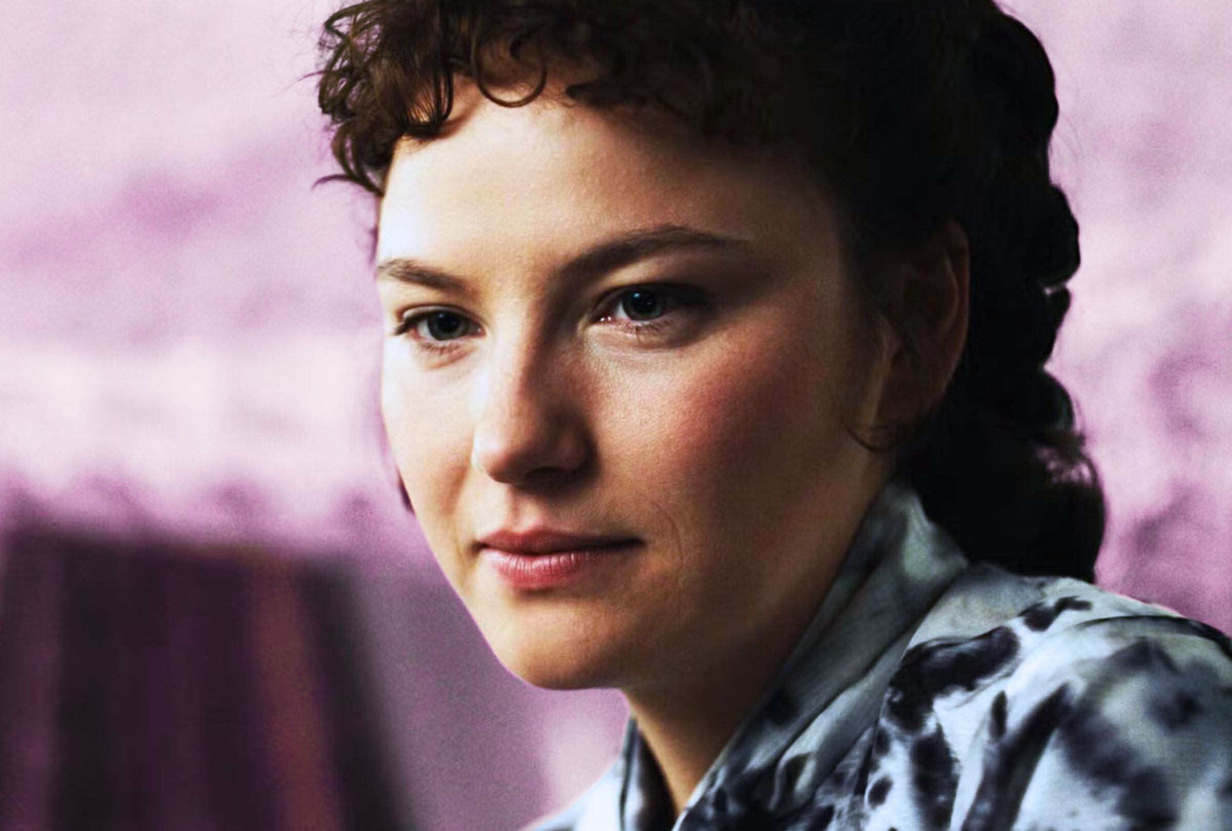 Devrim Lingnau interpreta a Isabel "Sisi" de Baviera a lo largo de la serie alemana "La emperatriz" (Foto: Netflix)