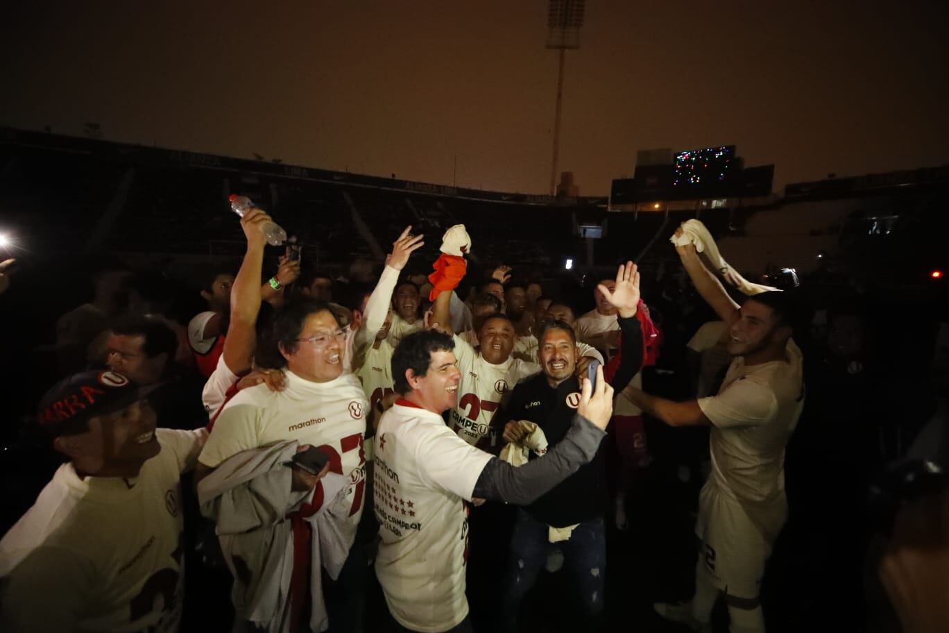 Partido de fútbol entre Alianza Lima y Universitario de Deportes por la Final Vuelta de la Liga 1 en el estadio Alejandro Villanueva, Matute, en La Victoria.
Foto: Giancarlo Avila / @photo.gec