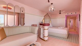 El hotel en Ibiza que parece inspirado en el personaje de Barbie