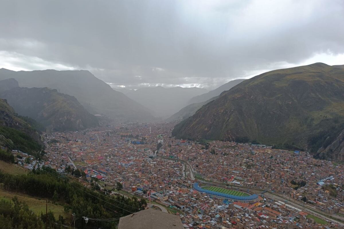 Se pronostican acumulados de hasta 25 mm por día, acompañados de granizo, nieve y ráfagas de viento. (Foto: Andina)