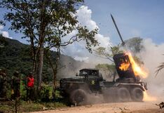 Ecuador bombardea y destruye 129 campamentos de minería ilegal en un parque nacional cerca del Perú