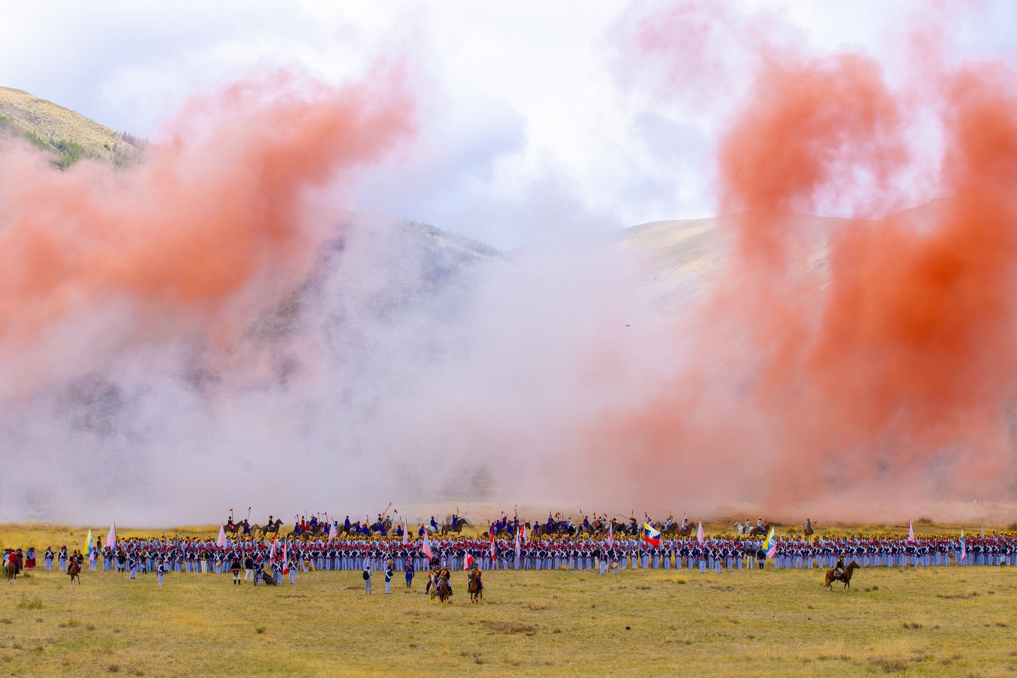 Escenificación de la Batalla de Ayacucho congrega a miles en el 201.° aniversario de la gesta libertadora. (Foto: Gobierno Regional de Ayacucho)