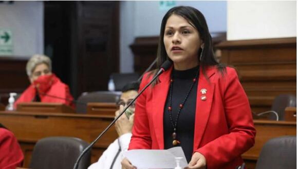 Silvana Robles renunció a la bancada de Perú Libre y ahora es la vocera de Nueva Constitución - Socialista. (Foto: Congreso)