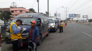 Municipalidad de Lima envía al depósito a 25 combis ‘piratas’