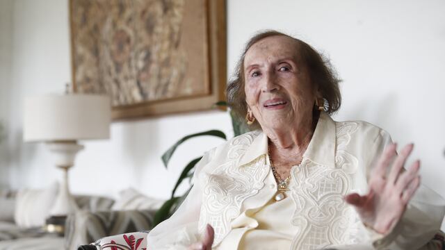 María Yolanda Ugás Tello, autora del libro "Retazos de mi vida".