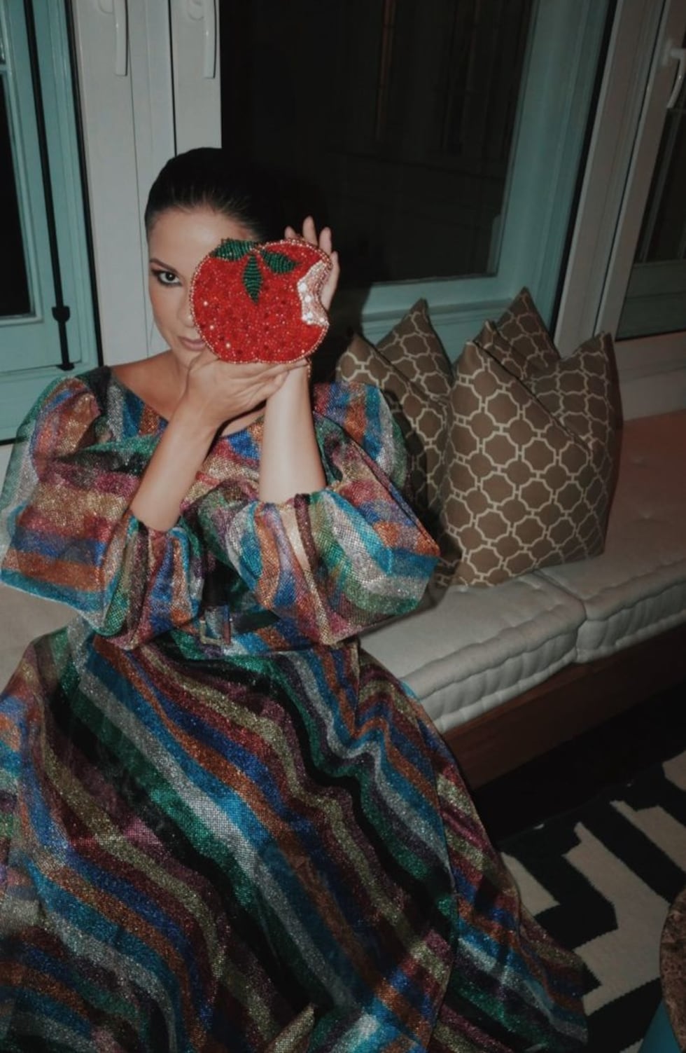 La también protagonista de la prometedora película nacional optó por un colorido atuendo brillante con detalles de volumen en las mangas. (Foto: Giuseppe Falla).