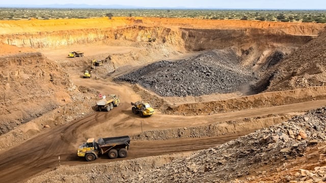 MEF: se buscará reducción de burocracia en el sector minero