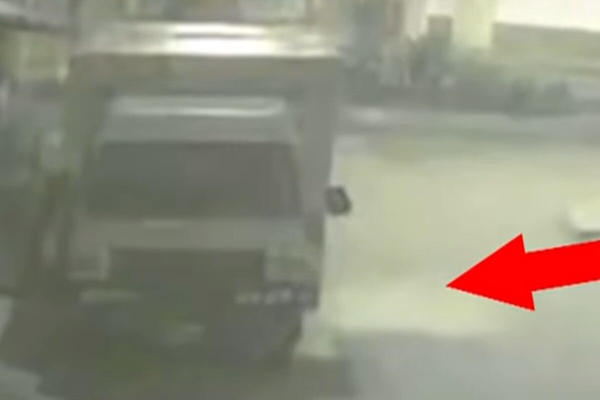 Emergencia por fuga de gas obligó a evacuar viviendas y movilizar a los bomberos, quienes trabajaron dos horas para controlarla. (Foto: Captura/YT/BDP)