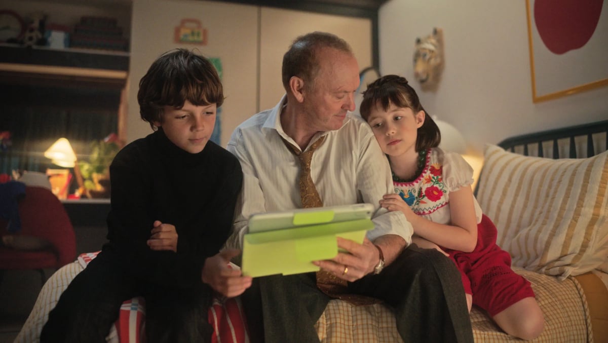 A los 74 años, Keaton vuelve a explorar la paternidad en una historia íntima donde el humor y las segundas oportunidades sostienen el corazón del relato.