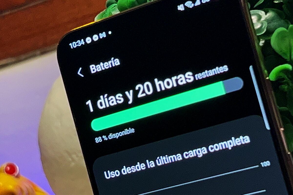 El Samsung Galaxy S22 Plus puede llegar a durar encendido hasta el día y medio en uso regular. (Foto: MAG - Rommel Yupanqui)