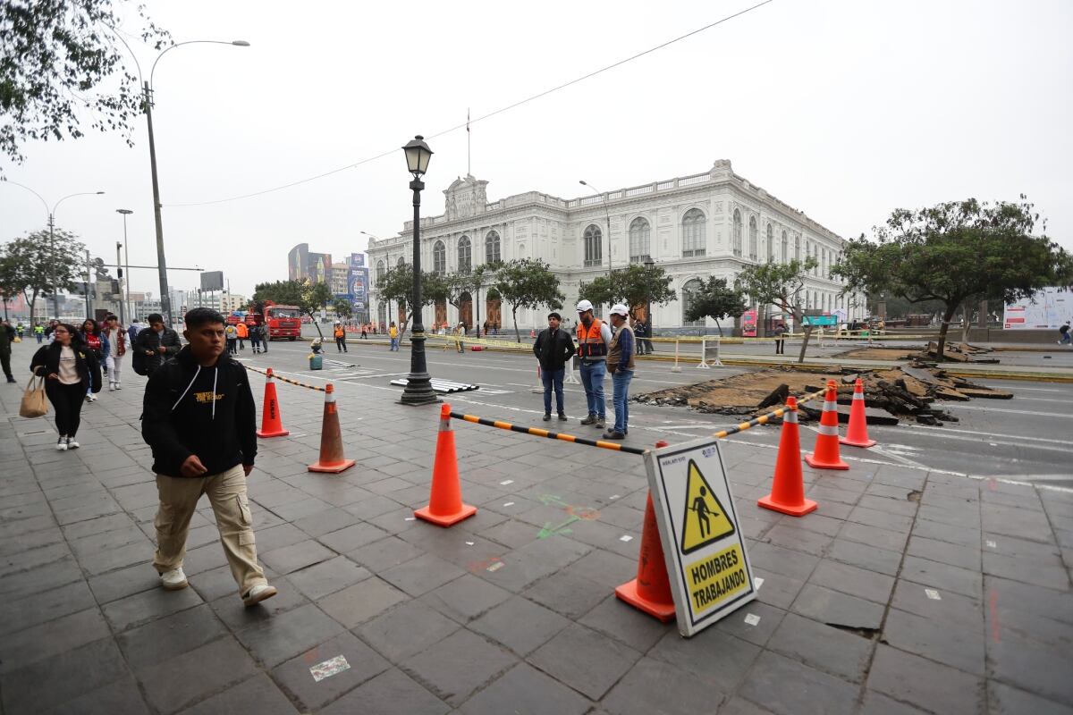 Situación de la Avenida Paseo Colón, Avenida Garcilaso de la Vega y Avenida 28 de Julio ante el inicio de las obras de la Línea 2 del Metro. (Foto: Jesús Saucedo / @photo.gec)