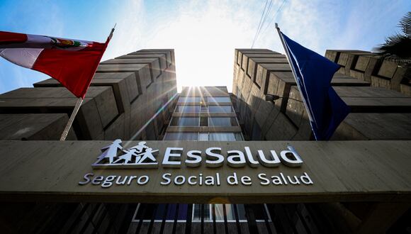 César Linares, presidente ejecutivo de EsSalud. (Foto: Seguro Social)